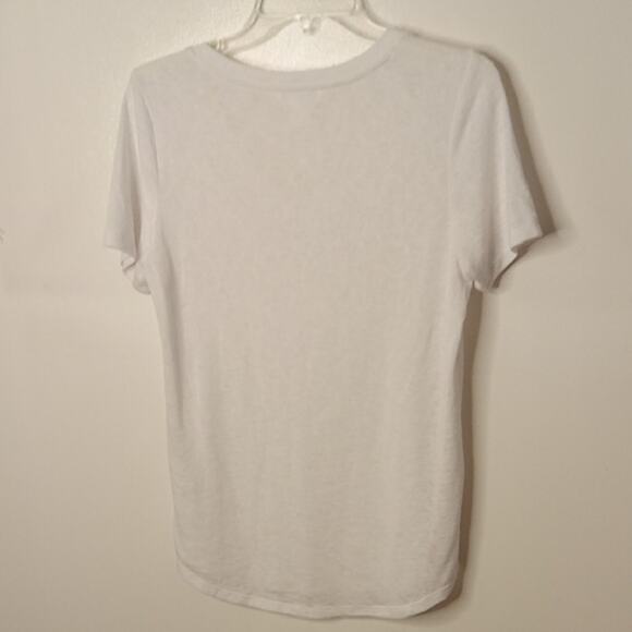 Athleta Women's Size S/P White Breezy Scoop V-Neck T-Shirt. Athleisure - Picture 6 of 9